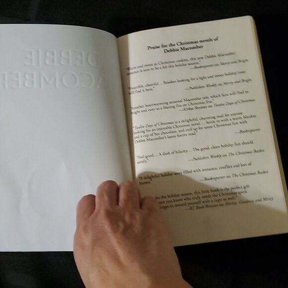 Debbie Macomber Holiday Lights Book - Picture 5 of 5